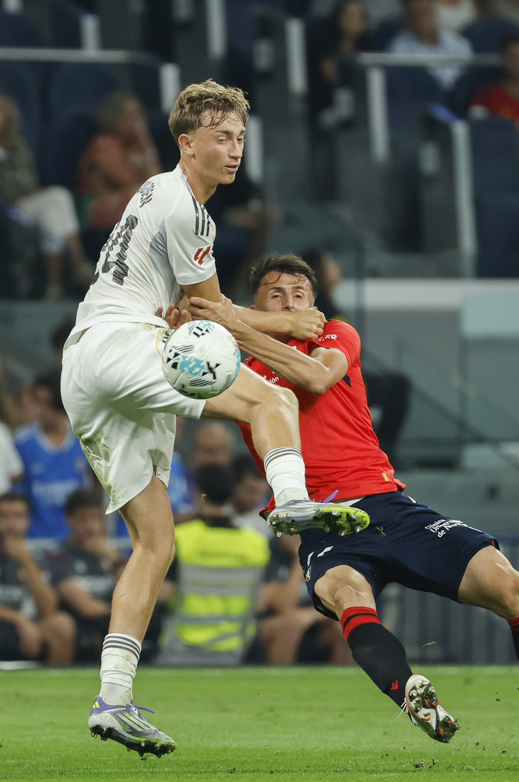 马德里竞技闷平奥萨苏纳，保持西甲领先地位的简单介绍