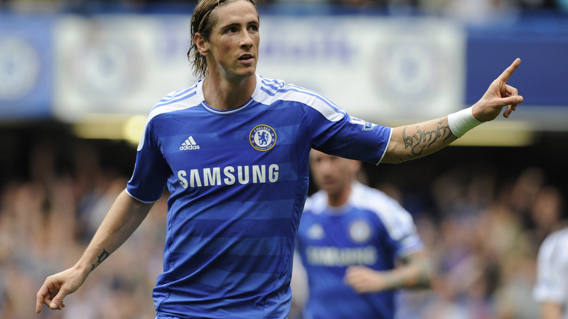 北非风暴席卷欧罗巴，阿尔及利亚一波带走塞维利亚，富安健洋点燃亚洲之光