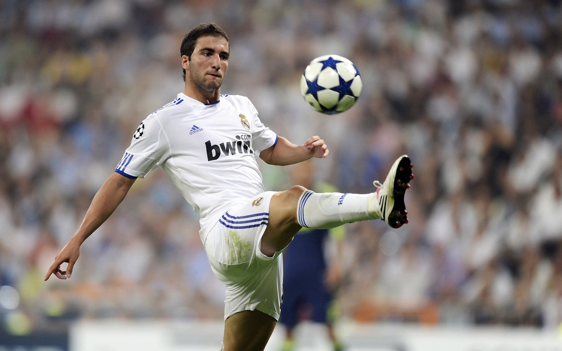 世界杯之夜,弗拉霍维奇完美演绎,照亮美加墨足球盛宴