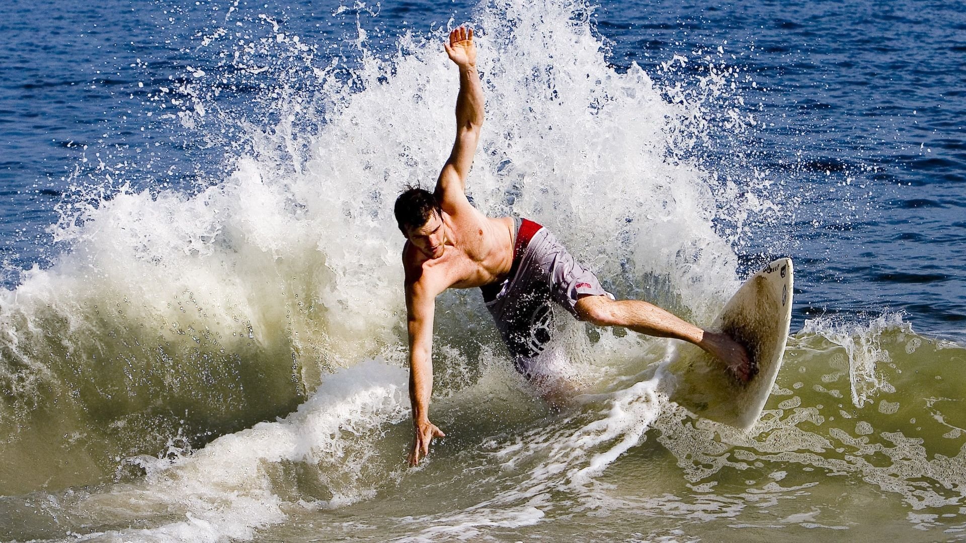 绝境逆转!张本智和统治全场,日本队险胜德国队