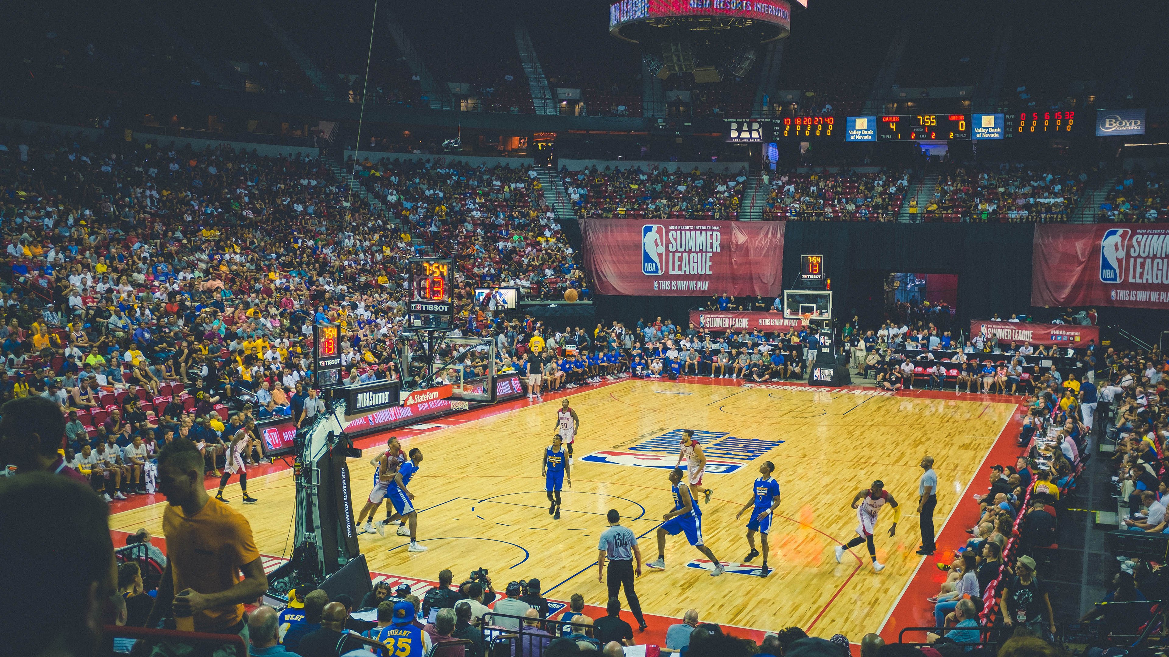 联合杯的团队交响曲，德约科维奇如何带队完胜美网的孤胆英雄叙事